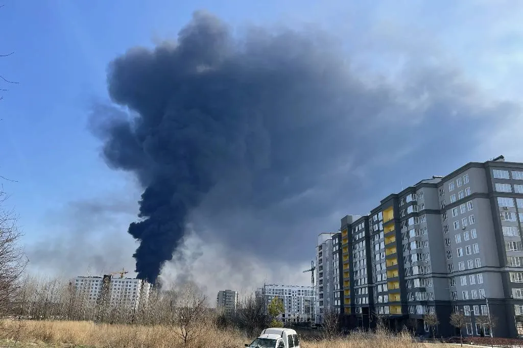 Серия взрывов раздалась в Днепропетровске и Одессе, работает ПВО